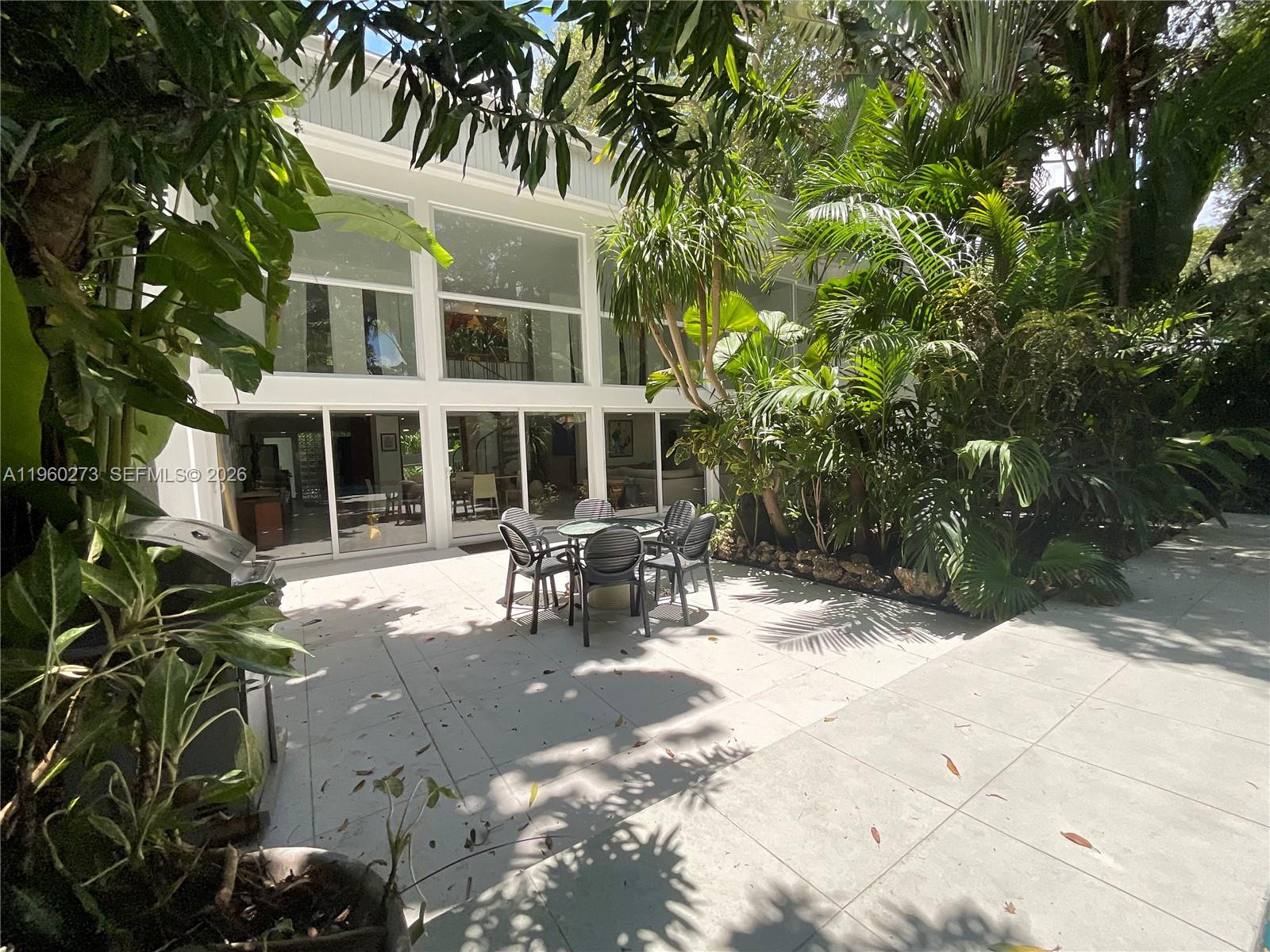 2485 Inagua Ave
