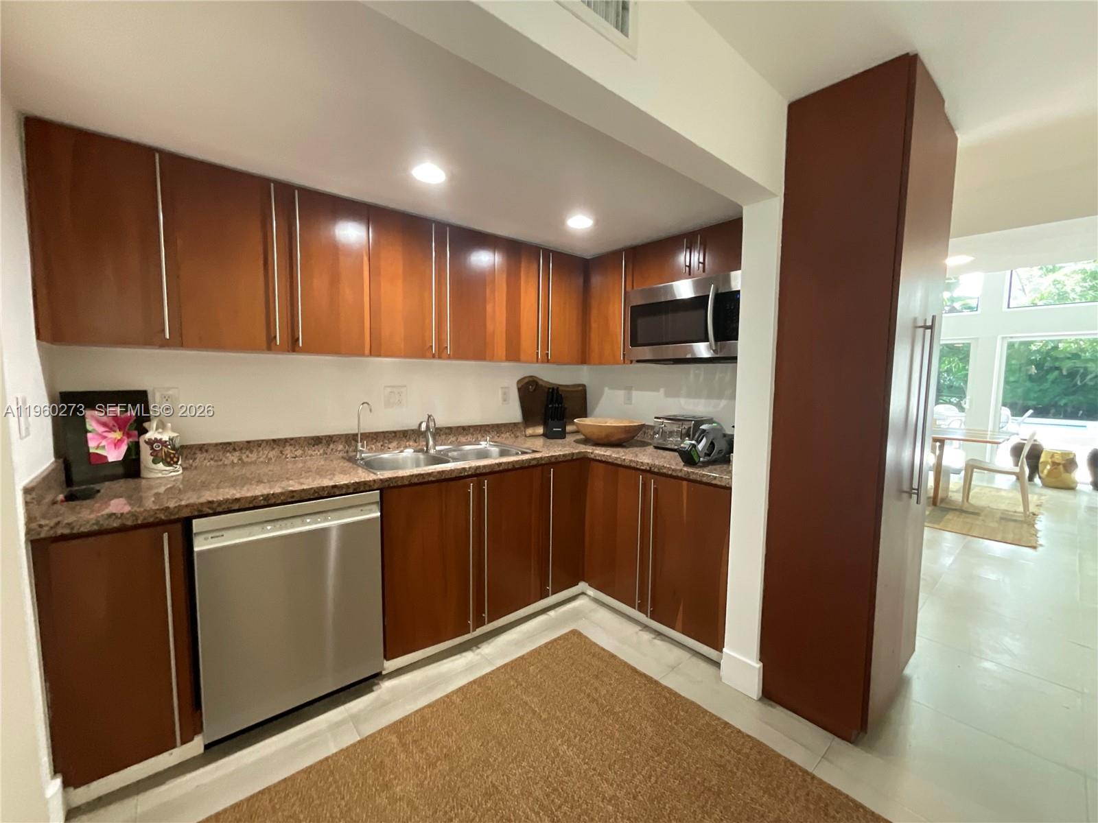 2485 Inagua Ave