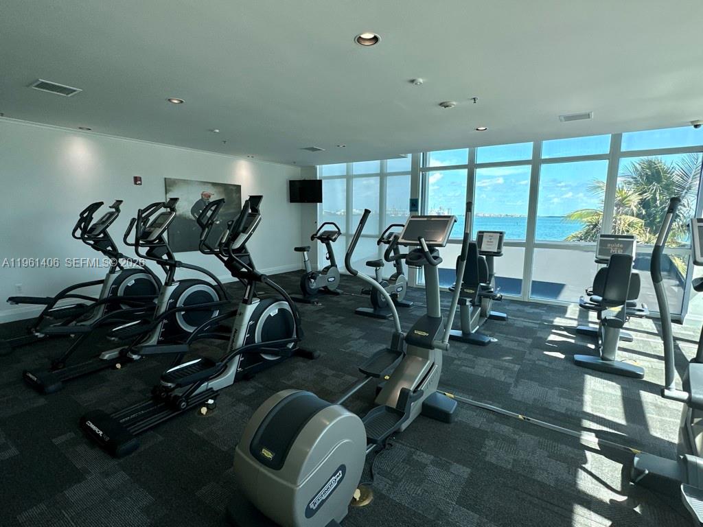 1155 Brickell Bay Dr # 607
