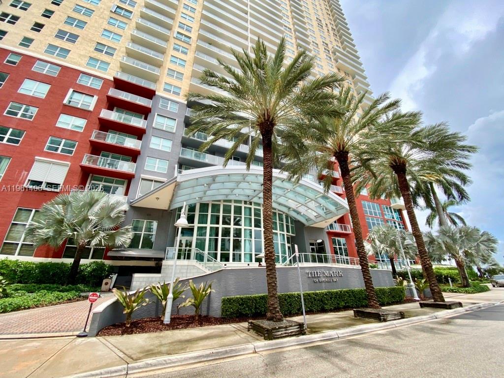 1155 Brickell Bay Dr # 607