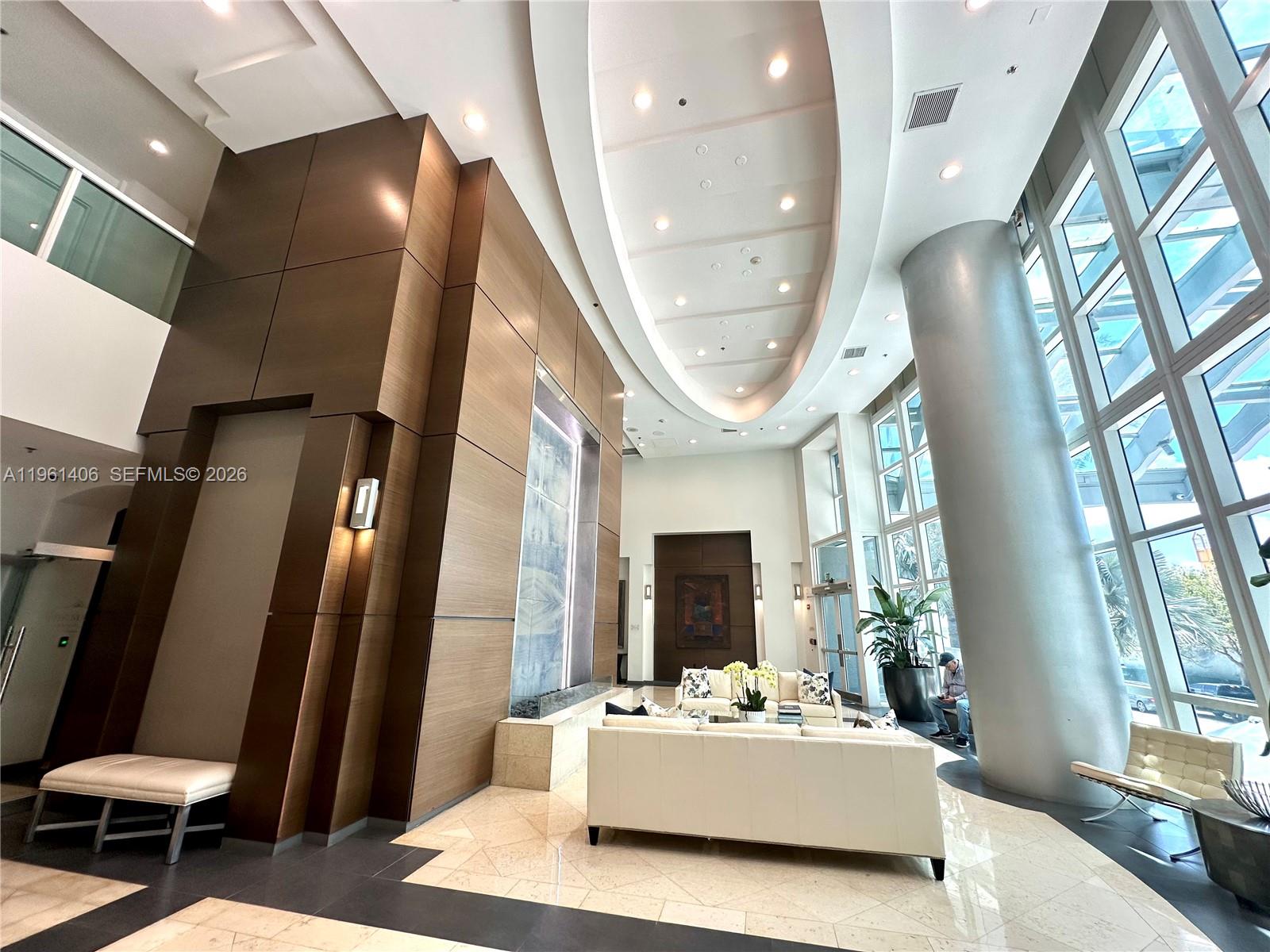 1155 Brickell Bay Dr # 607