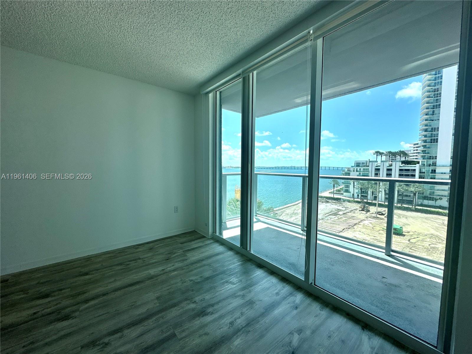 1155 Brickell Bay Dr # 607
