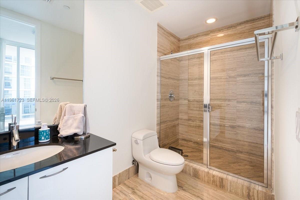 15811 Collins Ave # 1502