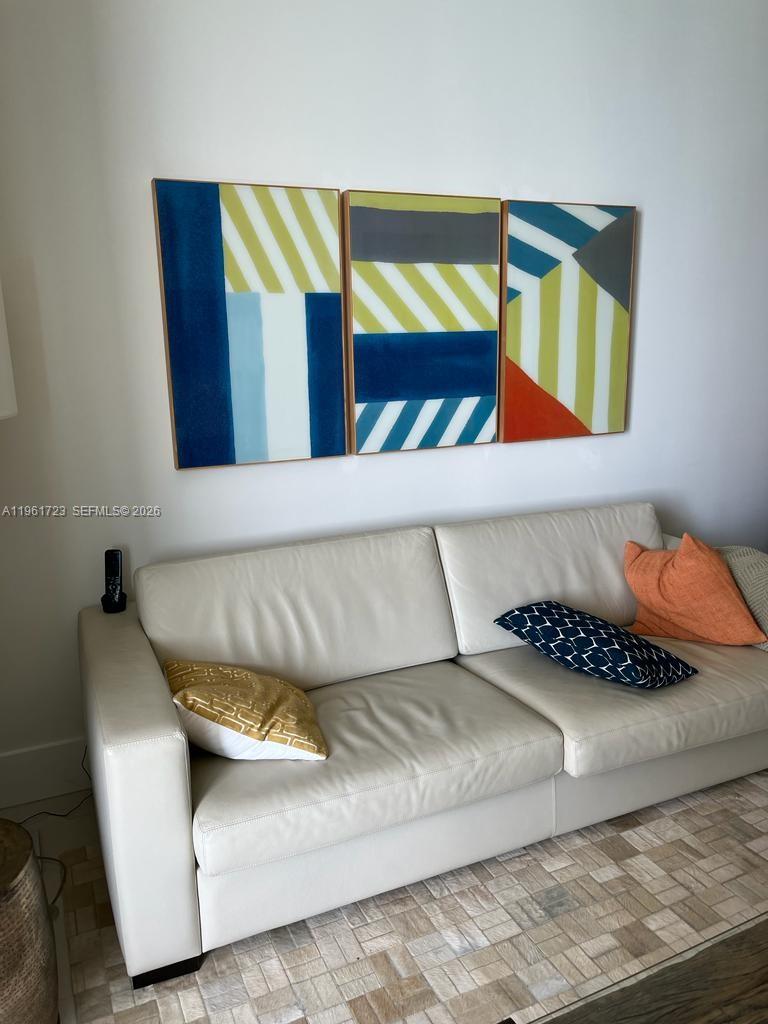 15811 Collins Ave # 1502