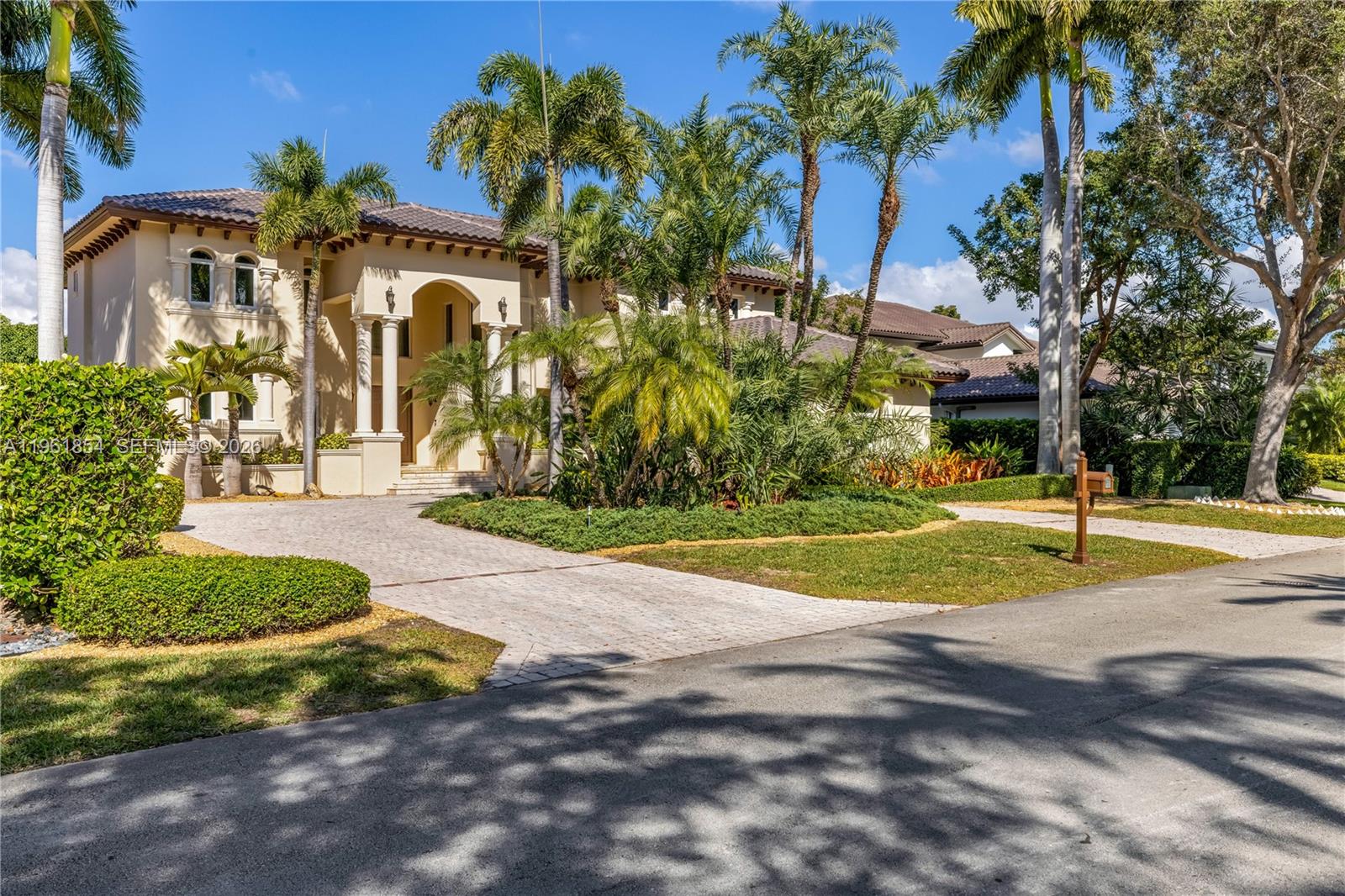 129 Gavilan Ave