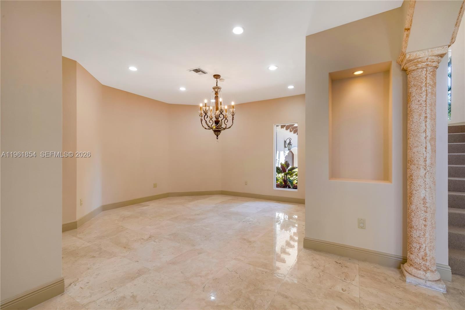 129 Gavilan Ave
