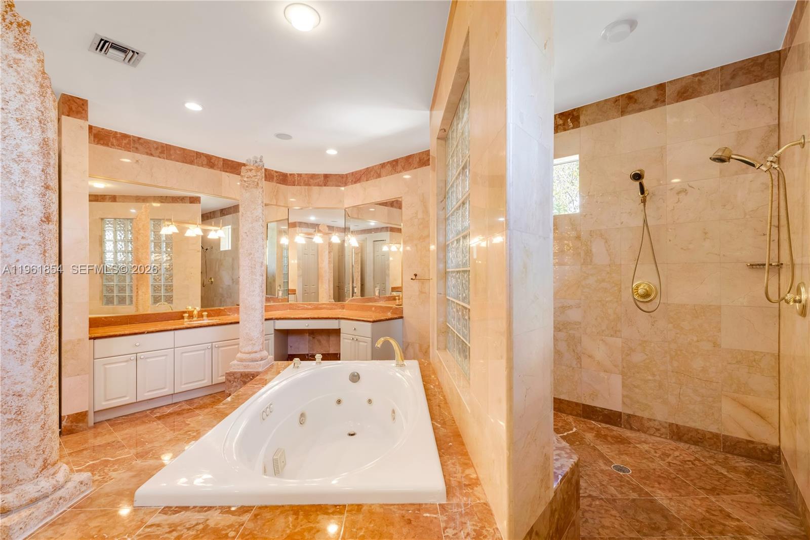 129 Gavilan Ave