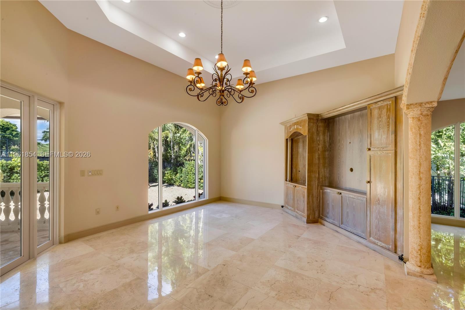 129 Gavilan Ave