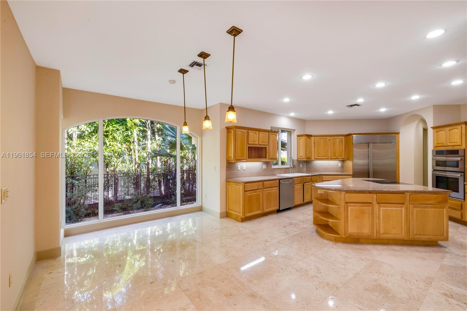 129 Gavilan Ave