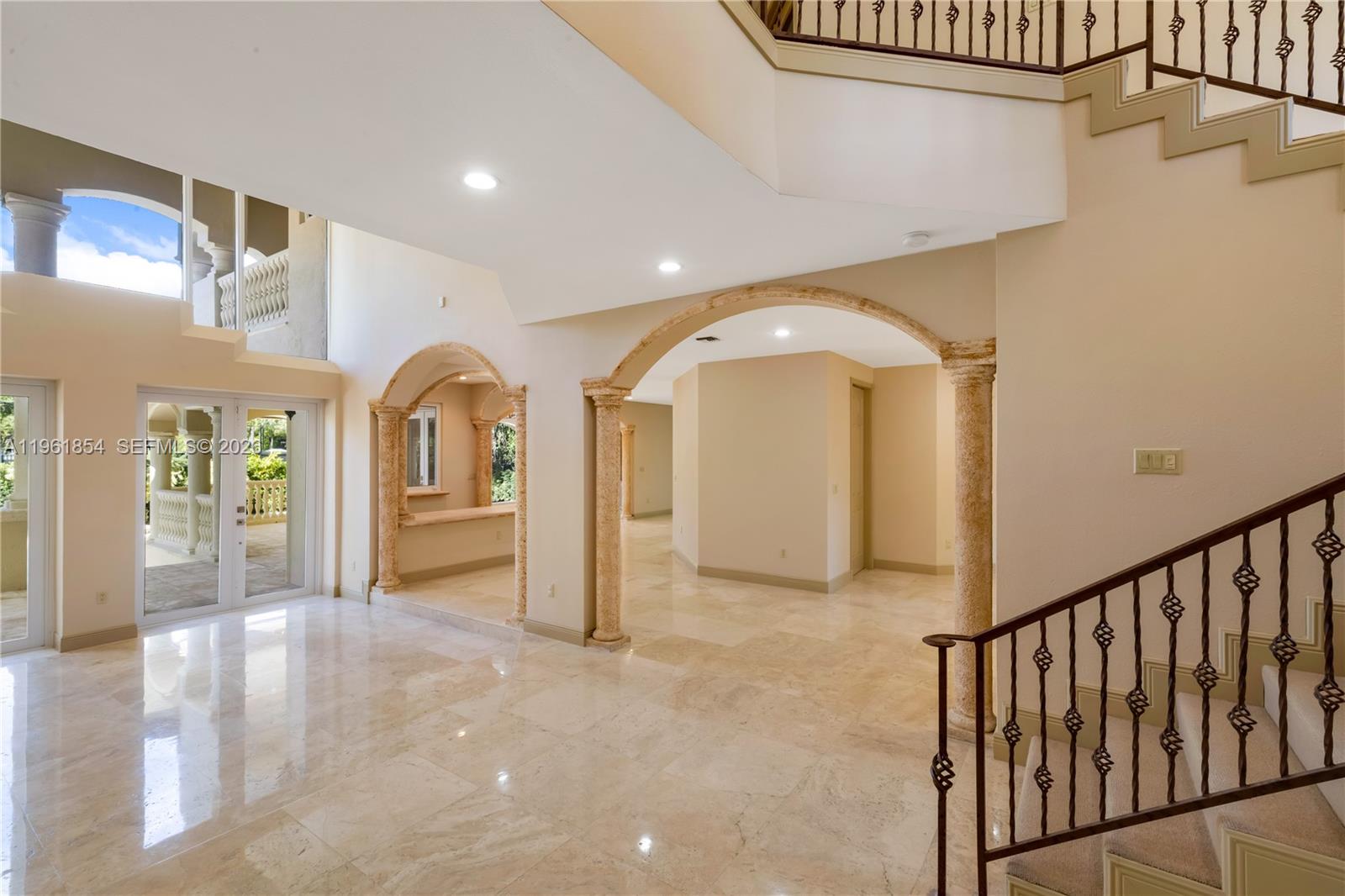 129 Gavilan Ave