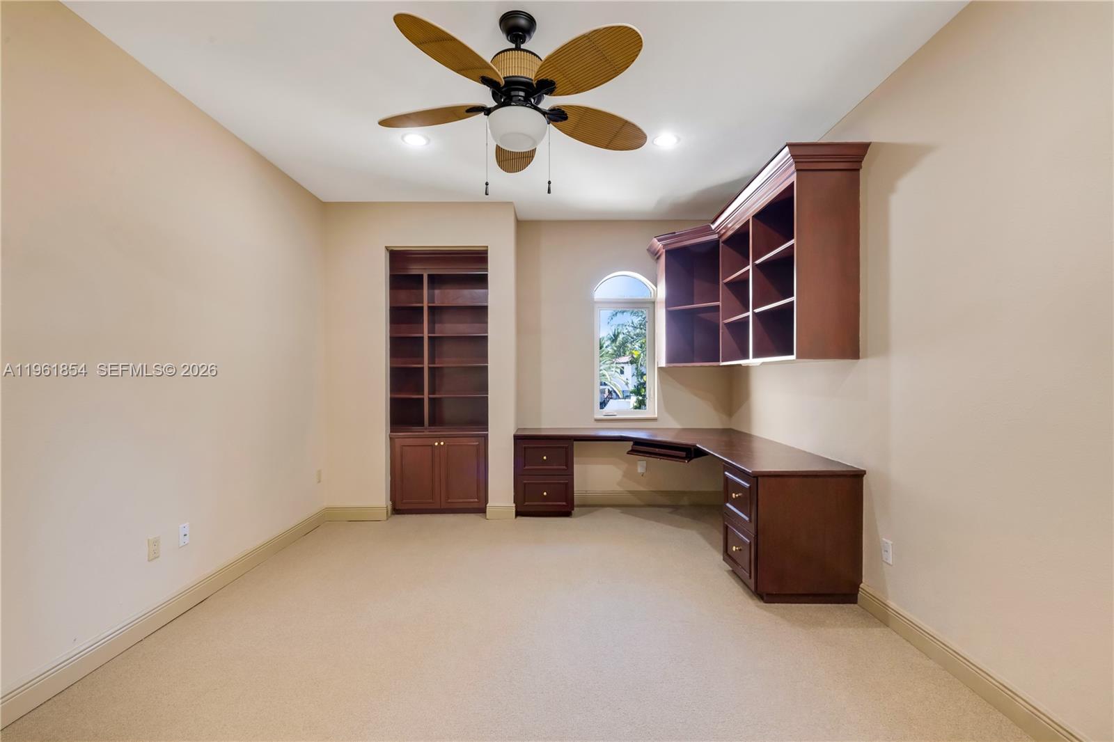 129 Gavilan Ave
