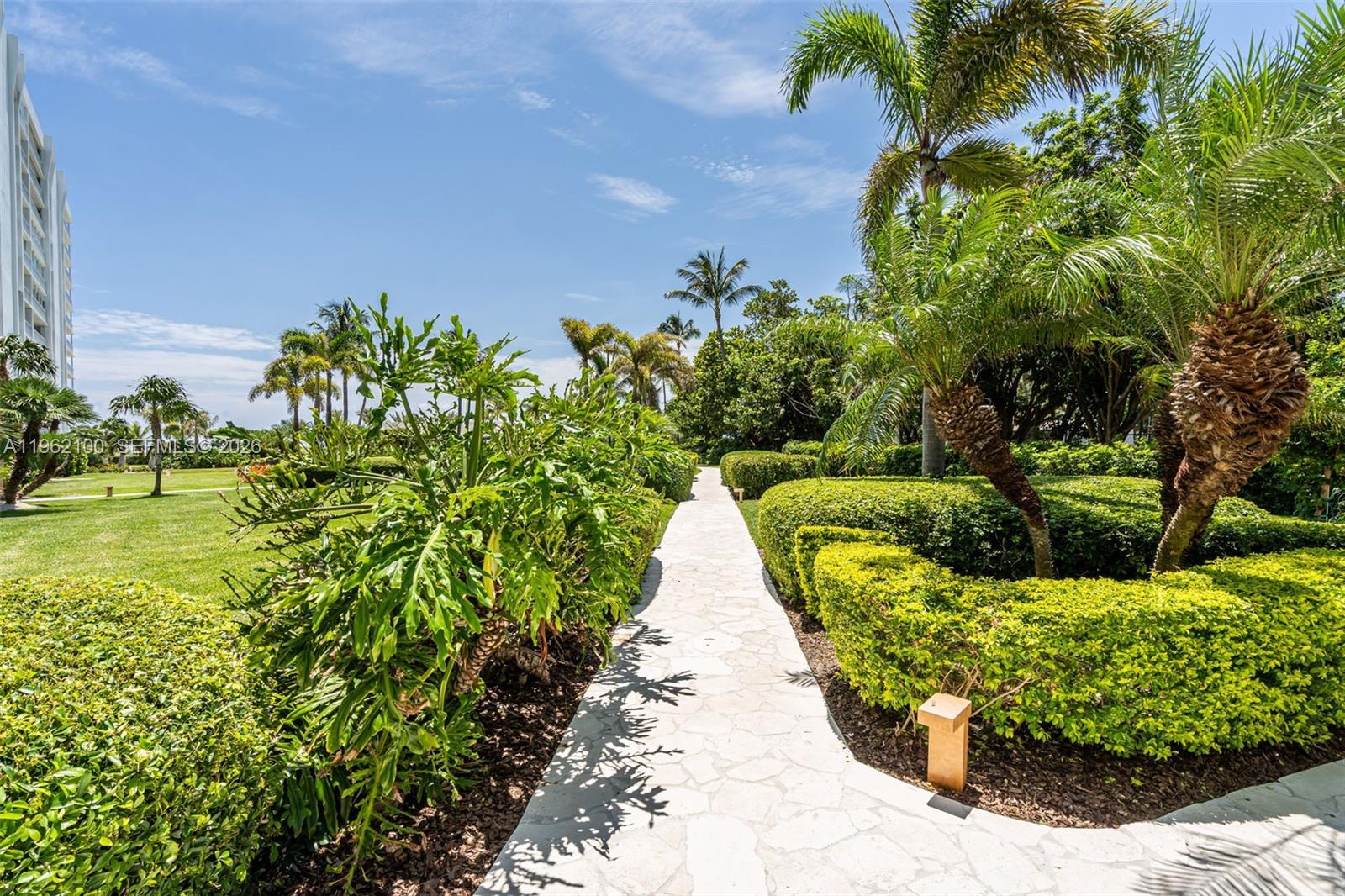 609 Ocean Dr # 4G