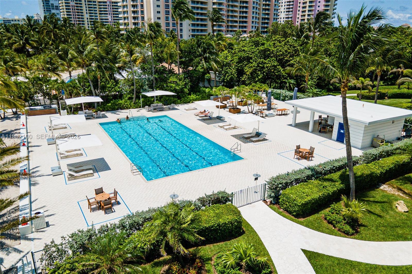 609 Ocean Dr # 4G