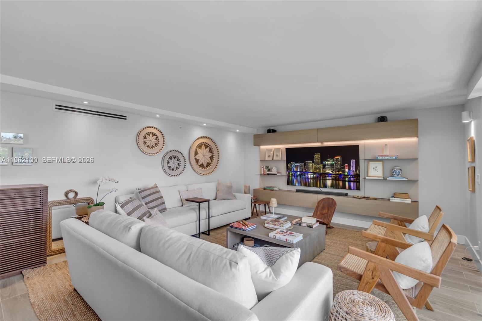 609 Ocean Dr # 4G