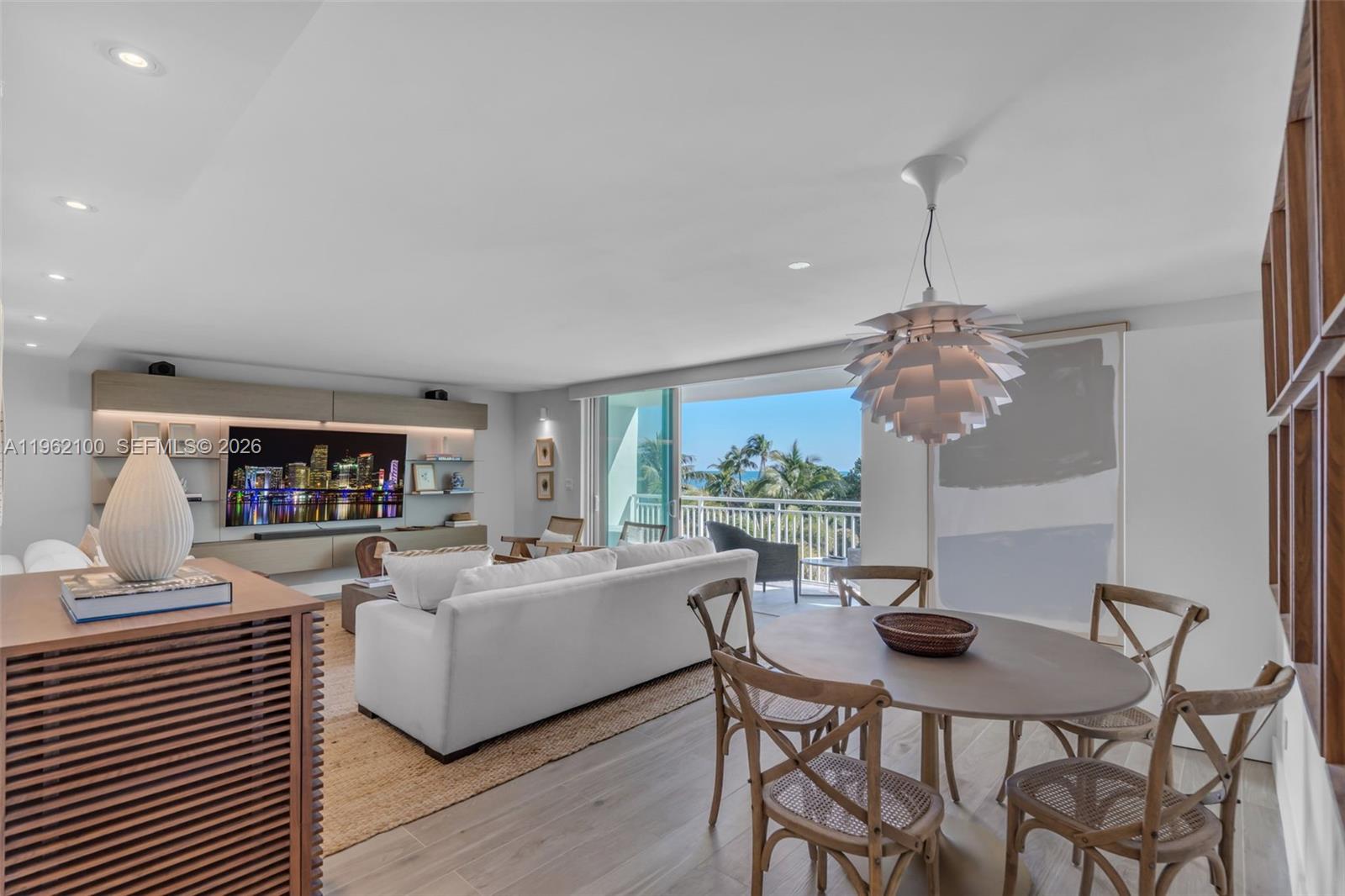 609 Ocean Dr # 4G