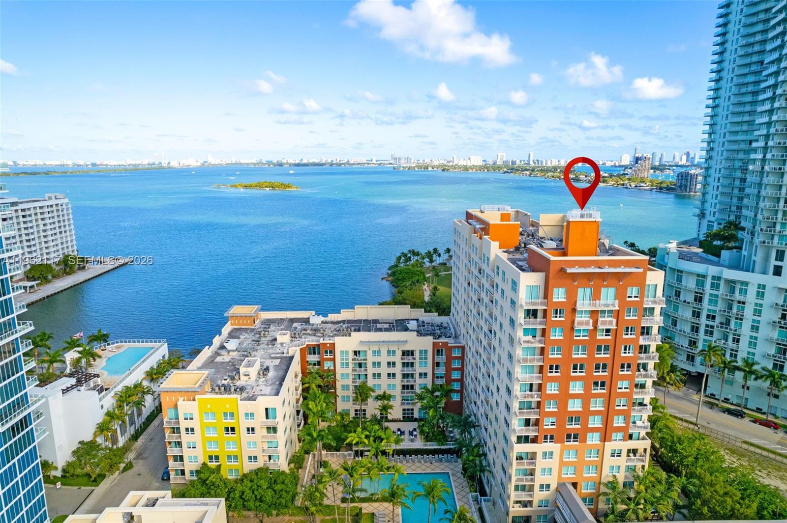 2000 N Bayshore Dr # 909