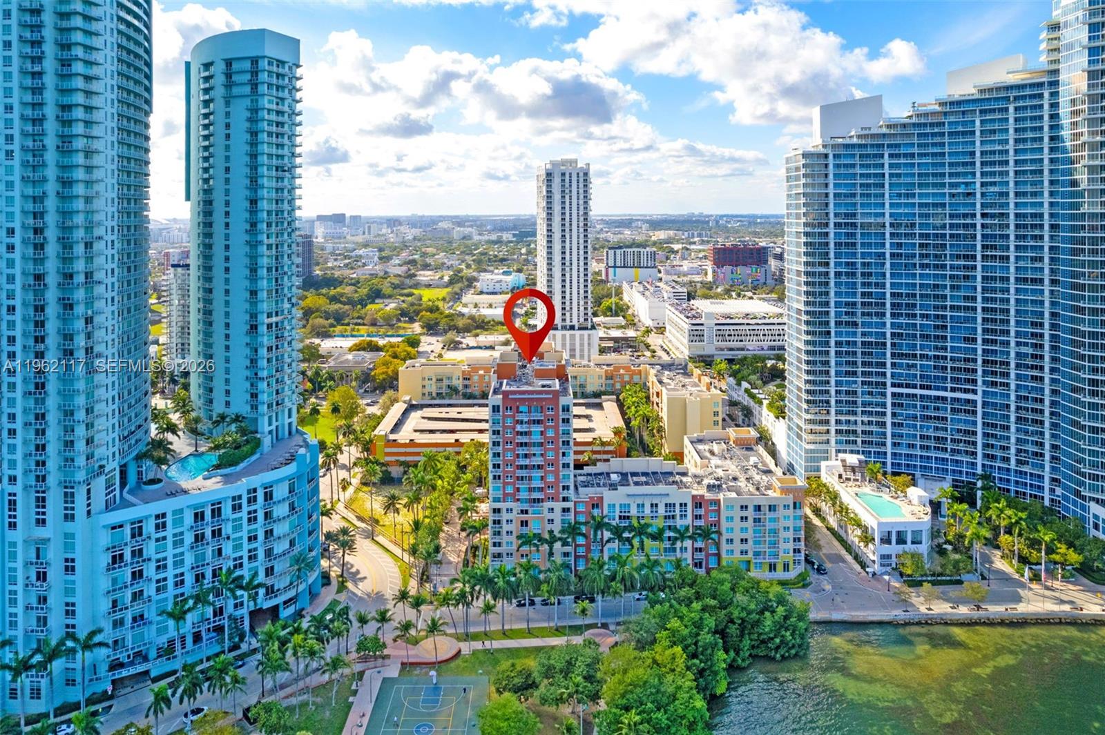 2000 N Bayshore Dr # 909