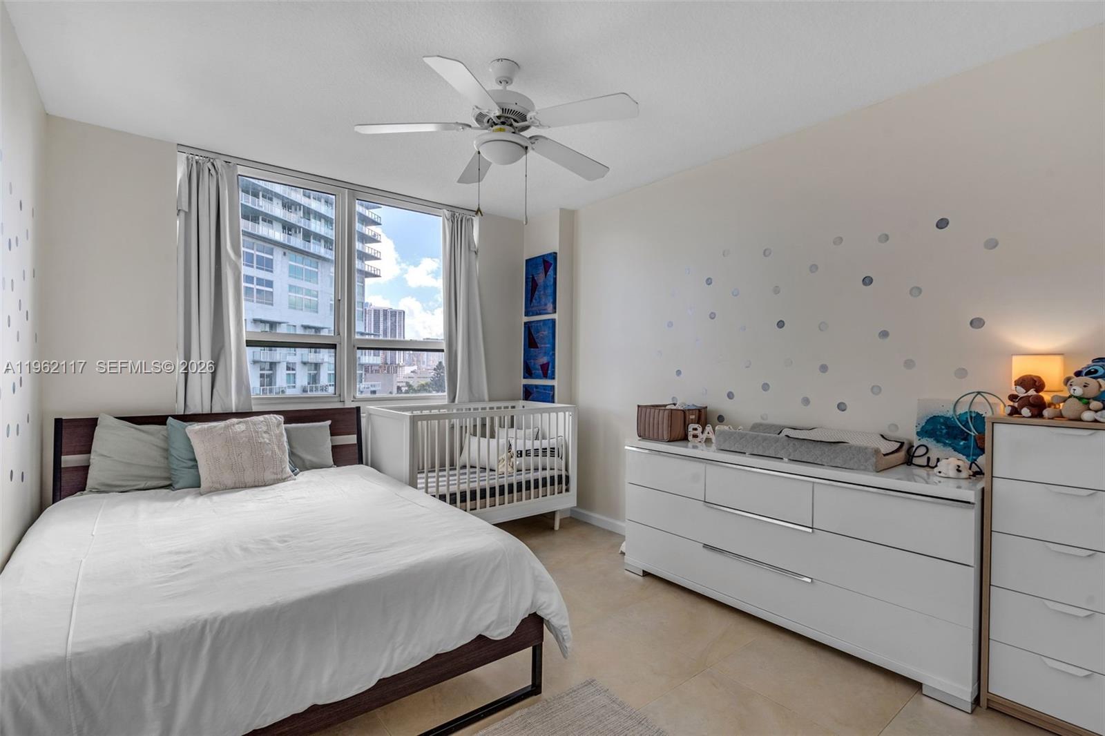 2000 N Bayshore Dr # 909