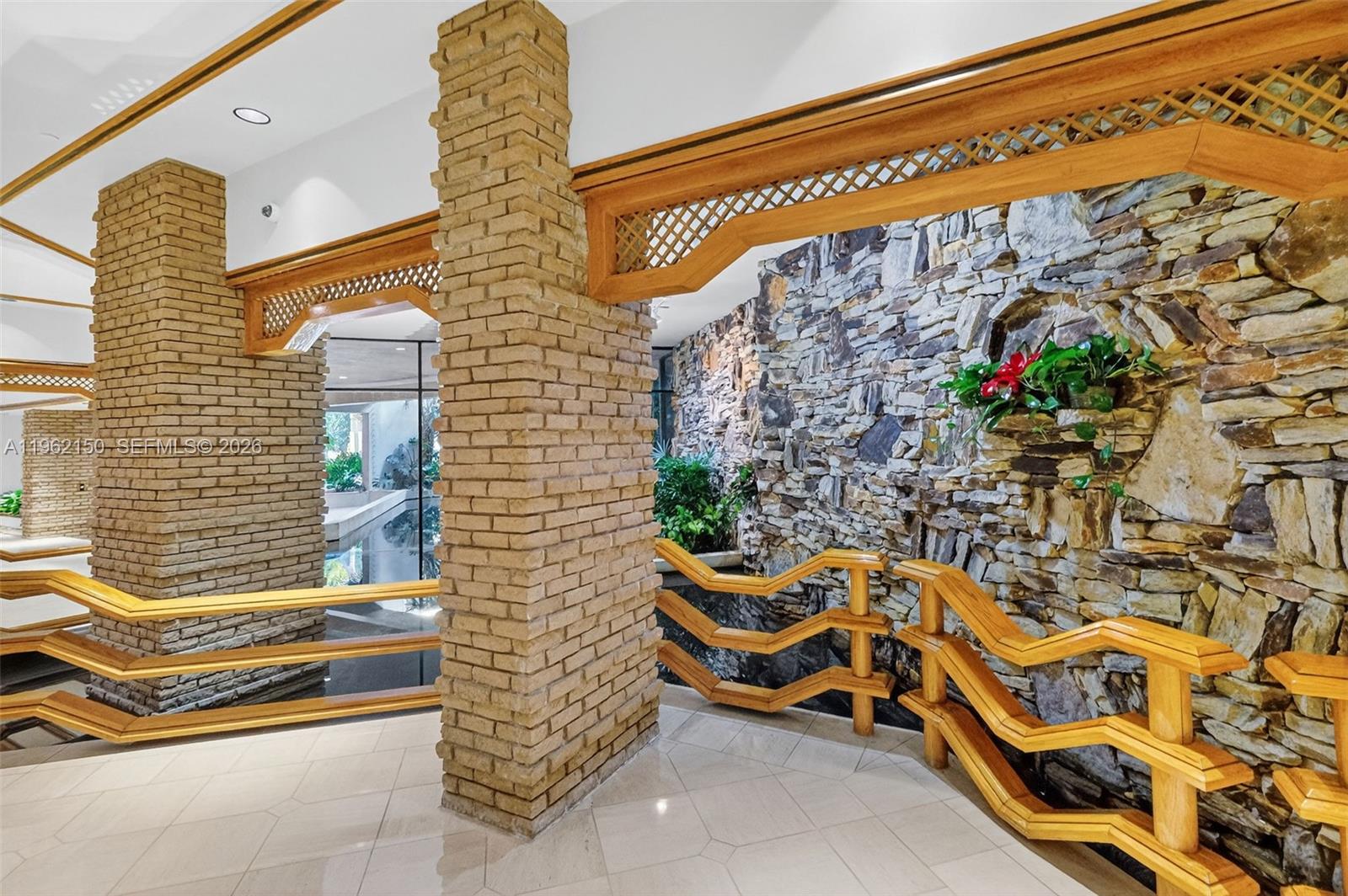 2 Grove Isle Dr # B1505