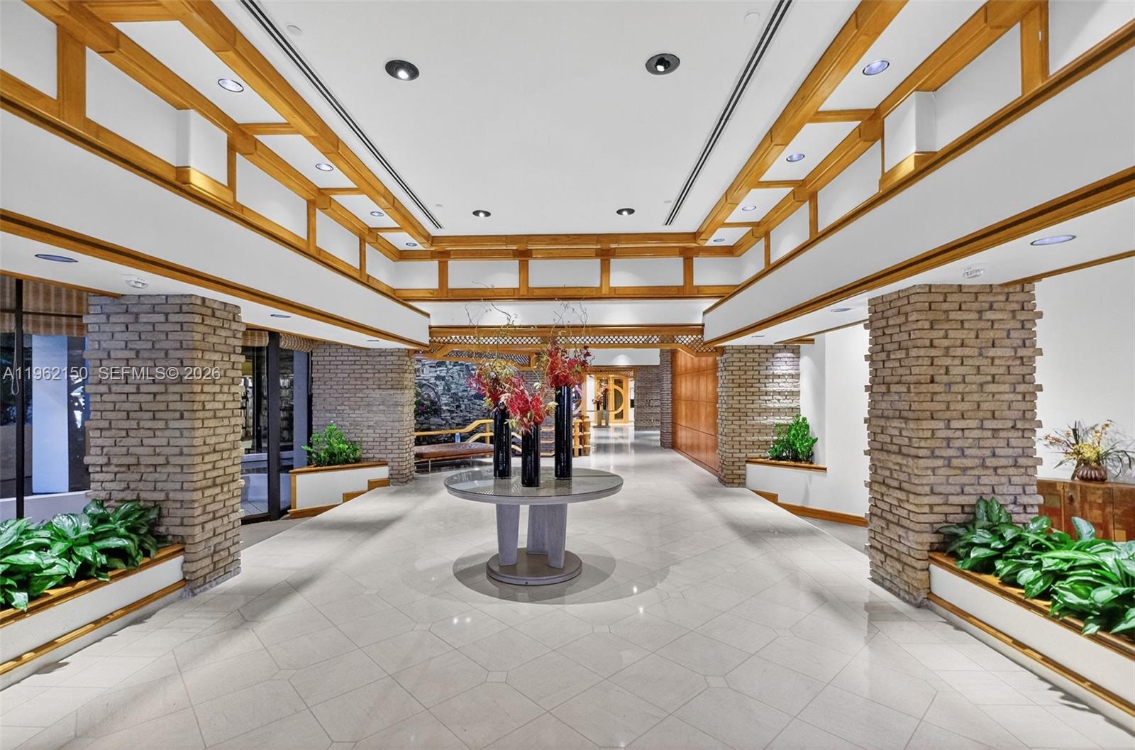 2 Grove Isle Dr # B1505