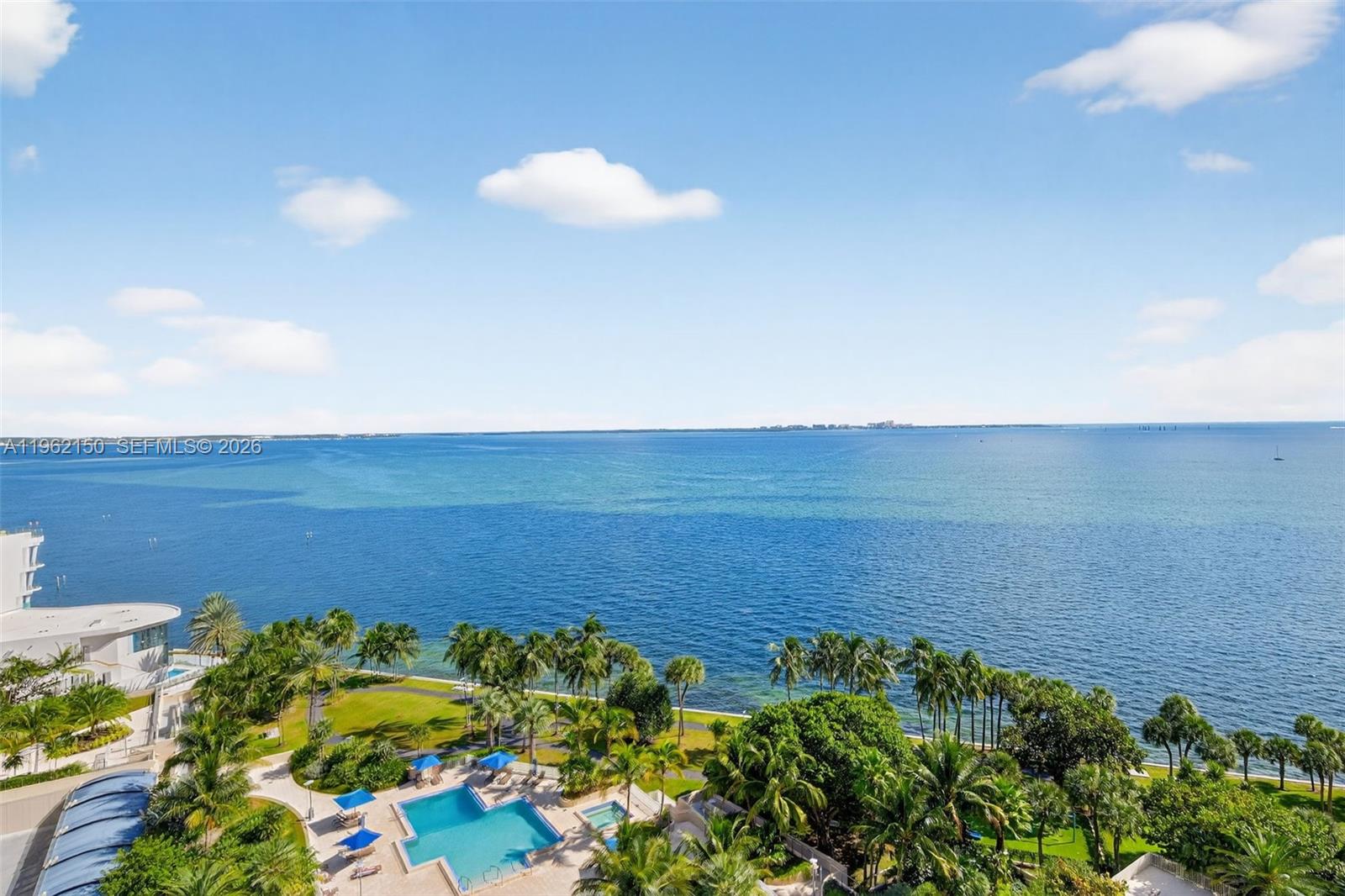 2 Grove Isle Dr # B1505