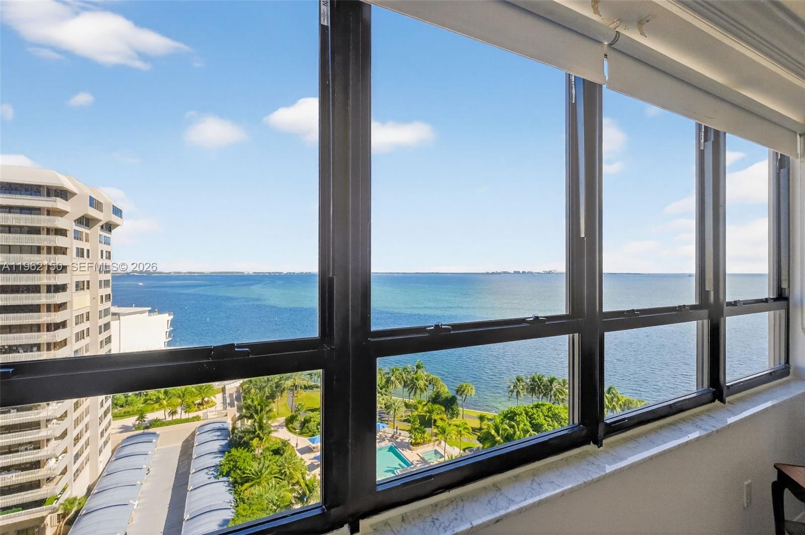 2 Grove Isle Dr # B1505