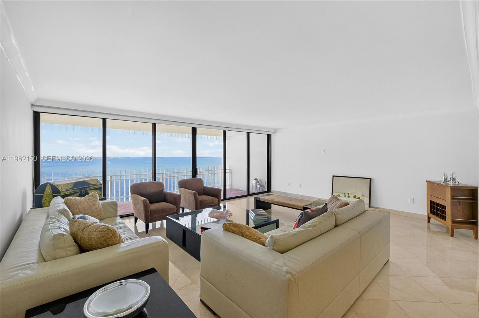 2 Grove Isle Dr # B1505