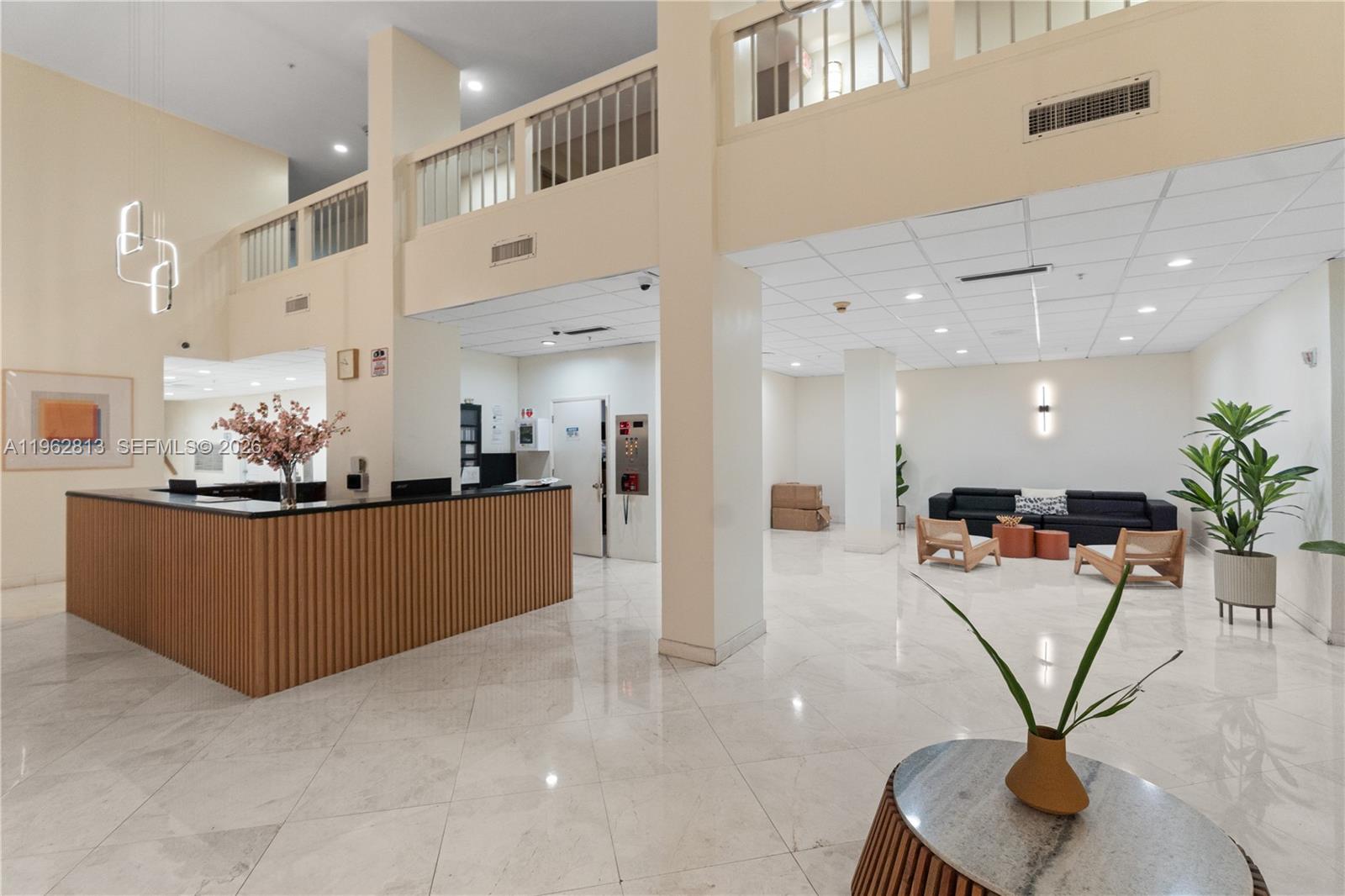 2780 NE 183rd St # 1204