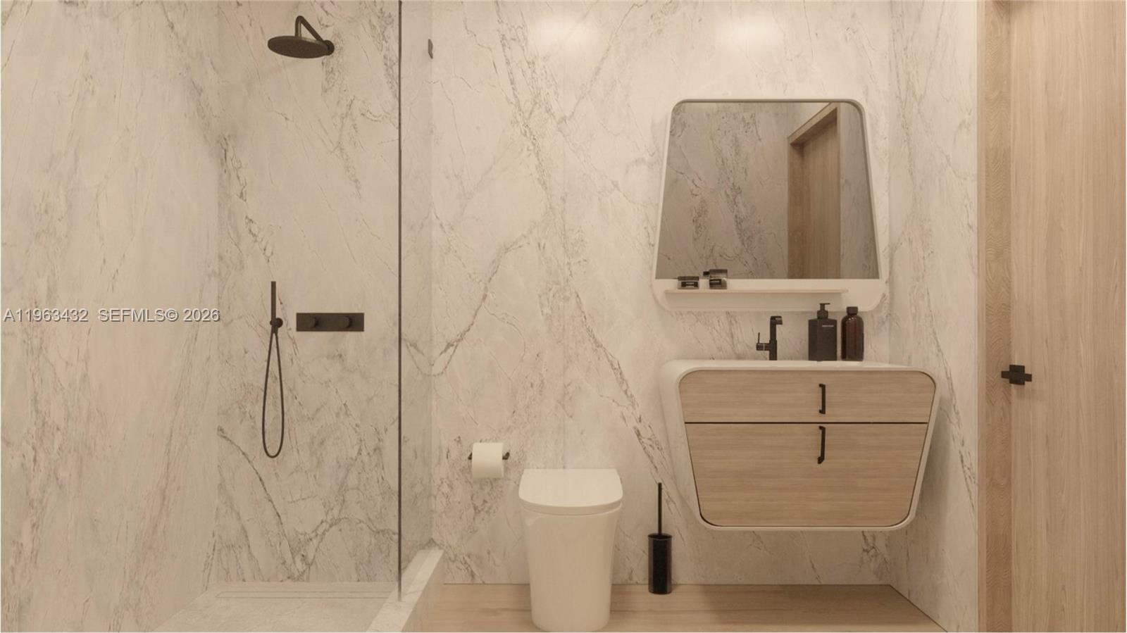 260 Collins Ave # 204