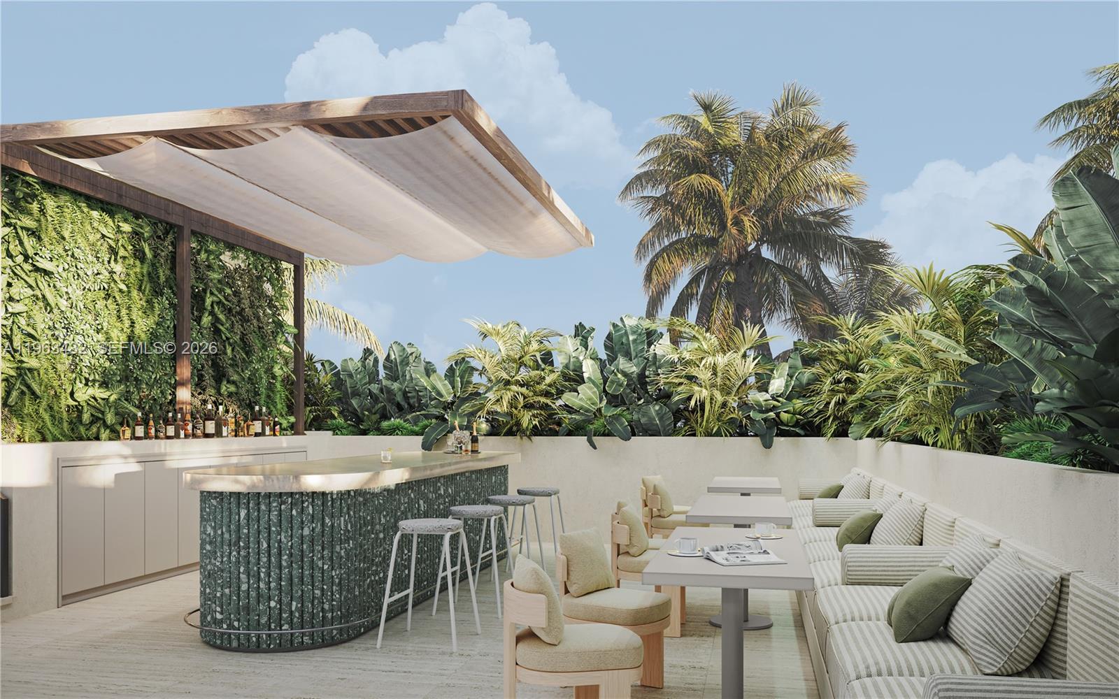 260 Collins Ave # 204