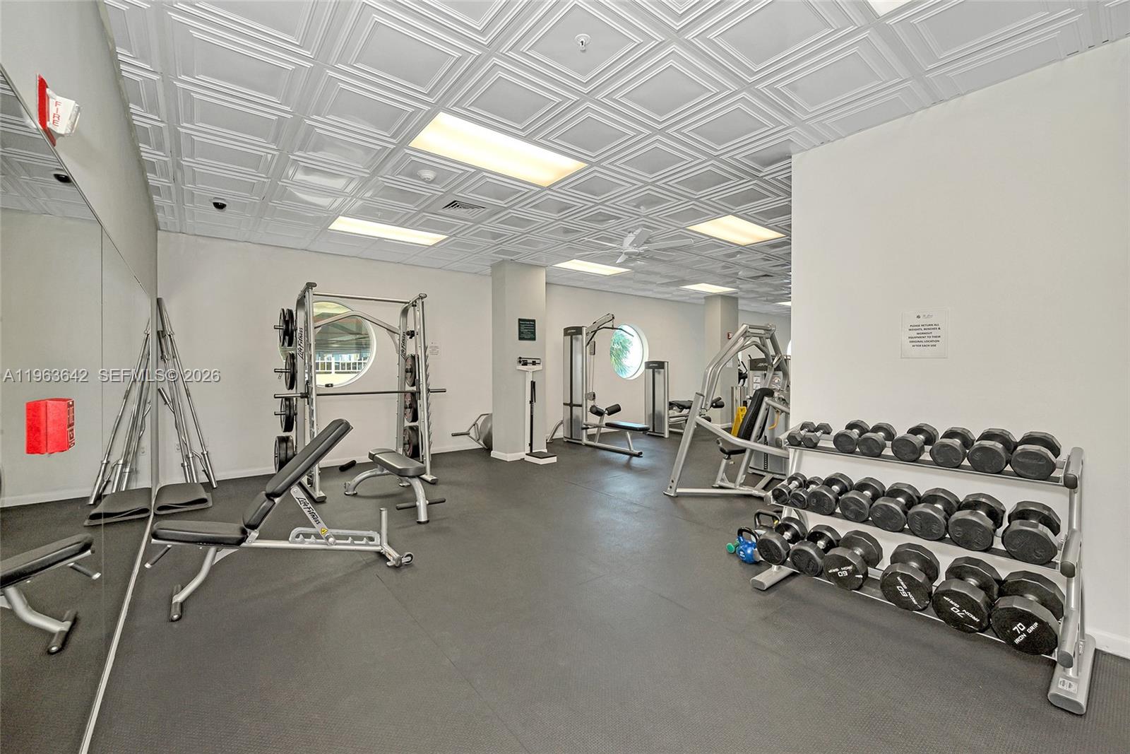 800 CLAUGHTON ISLAND DR # 905