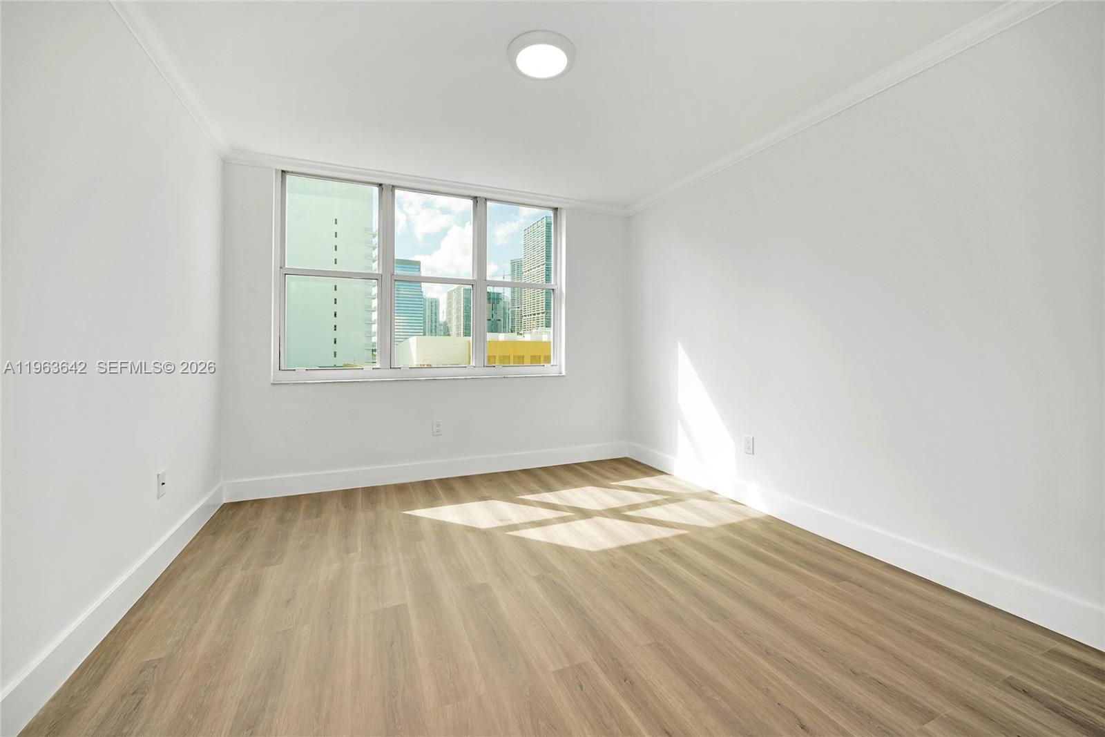 800 CLAUGHTON ISLAND DR # 905