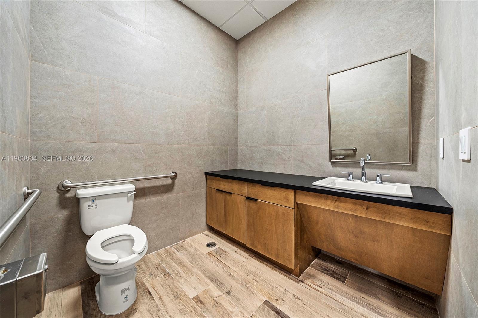 1930 N 30th Road Suite 7