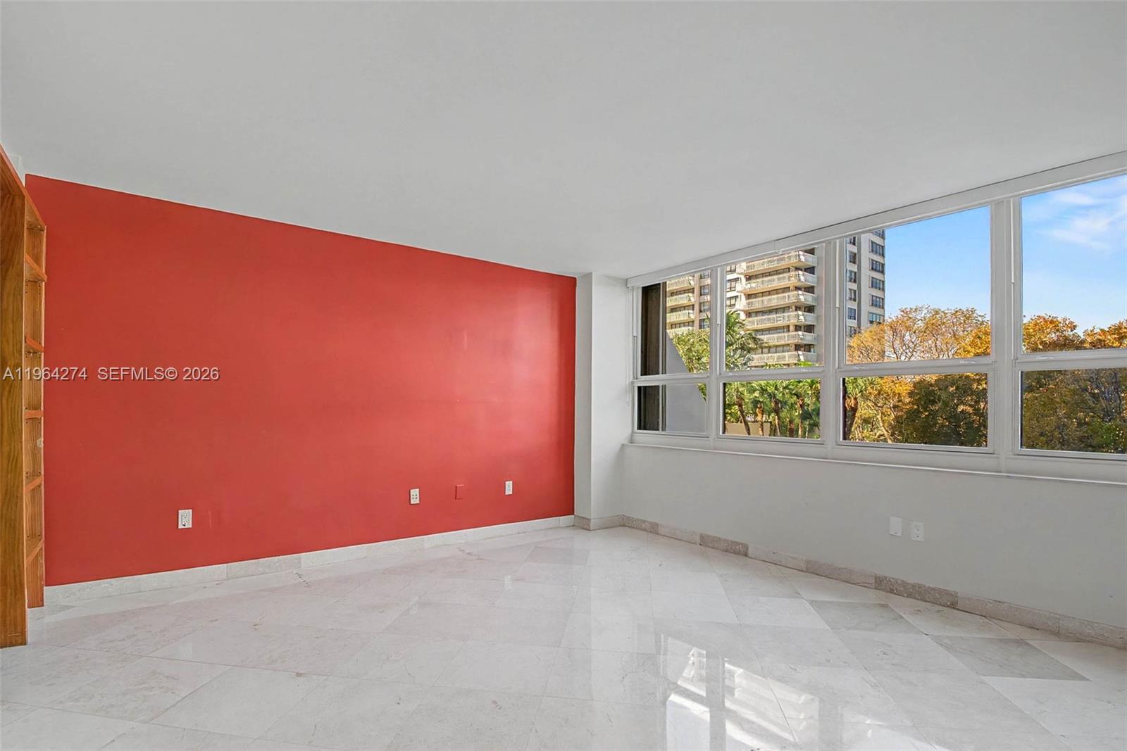 3 Grove Isle Dr # C208