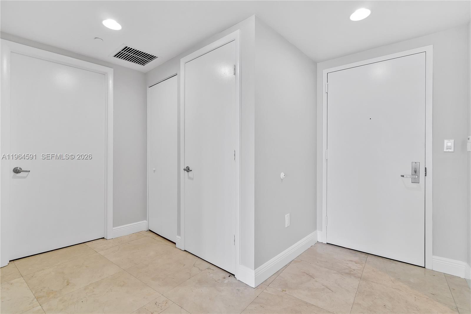 465 Brickell Ave # 917