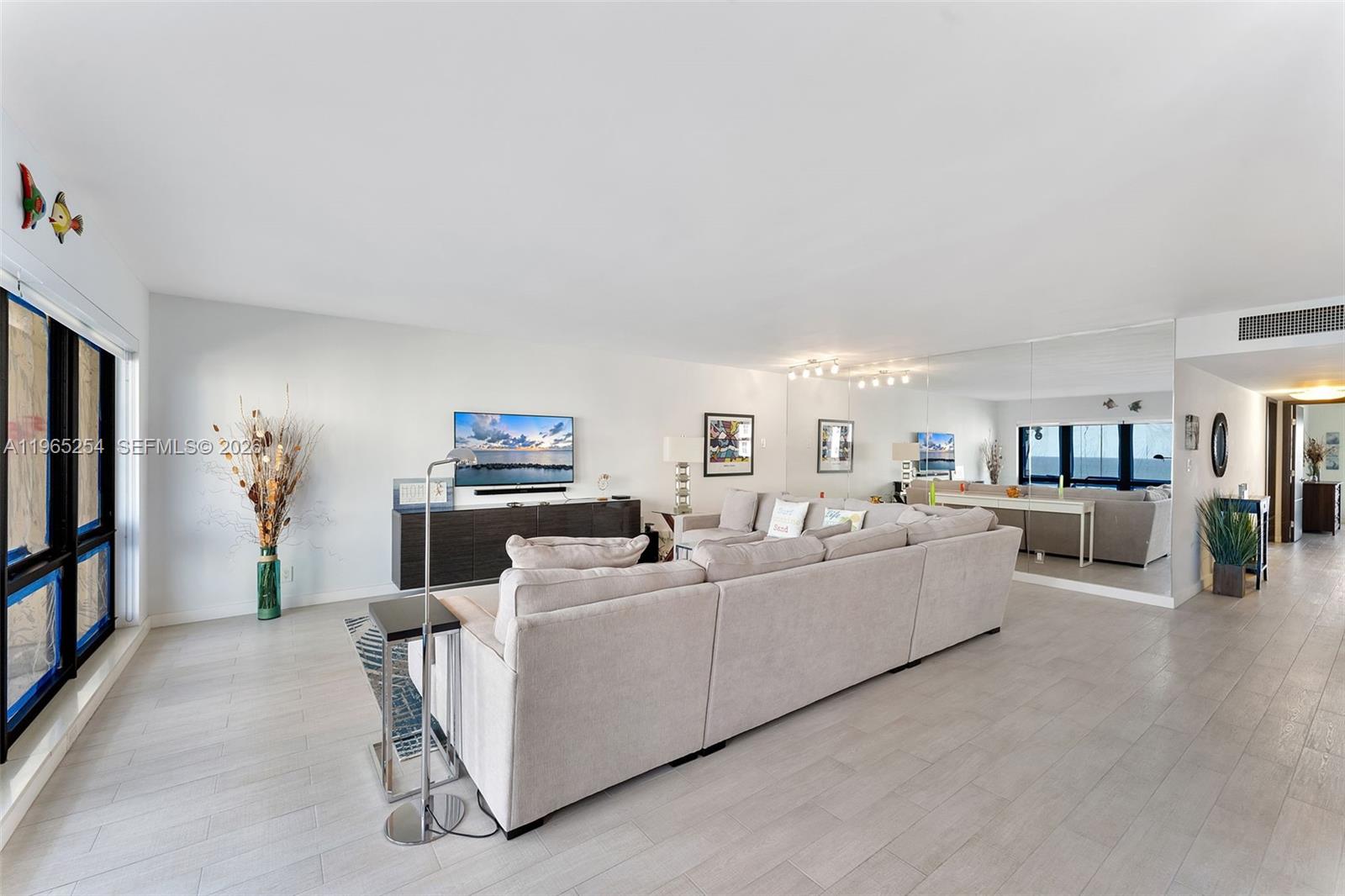 5100 N Ocean Blvd # 916