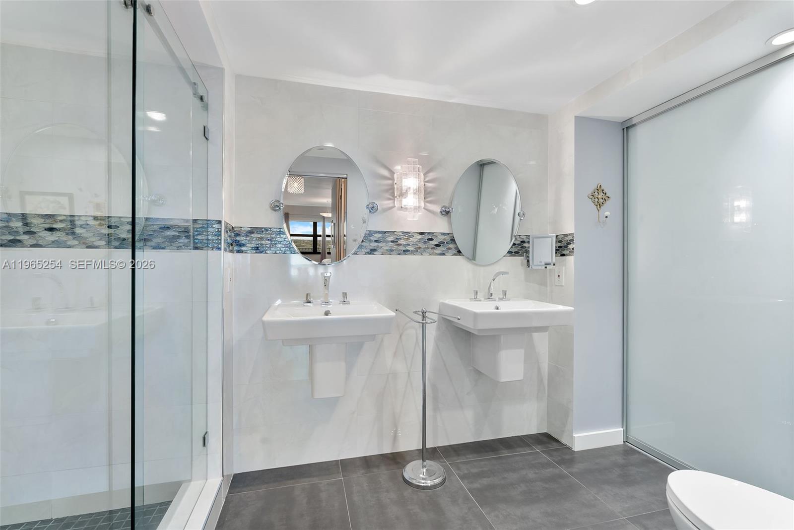 5100 N Ocean Blvd # 916