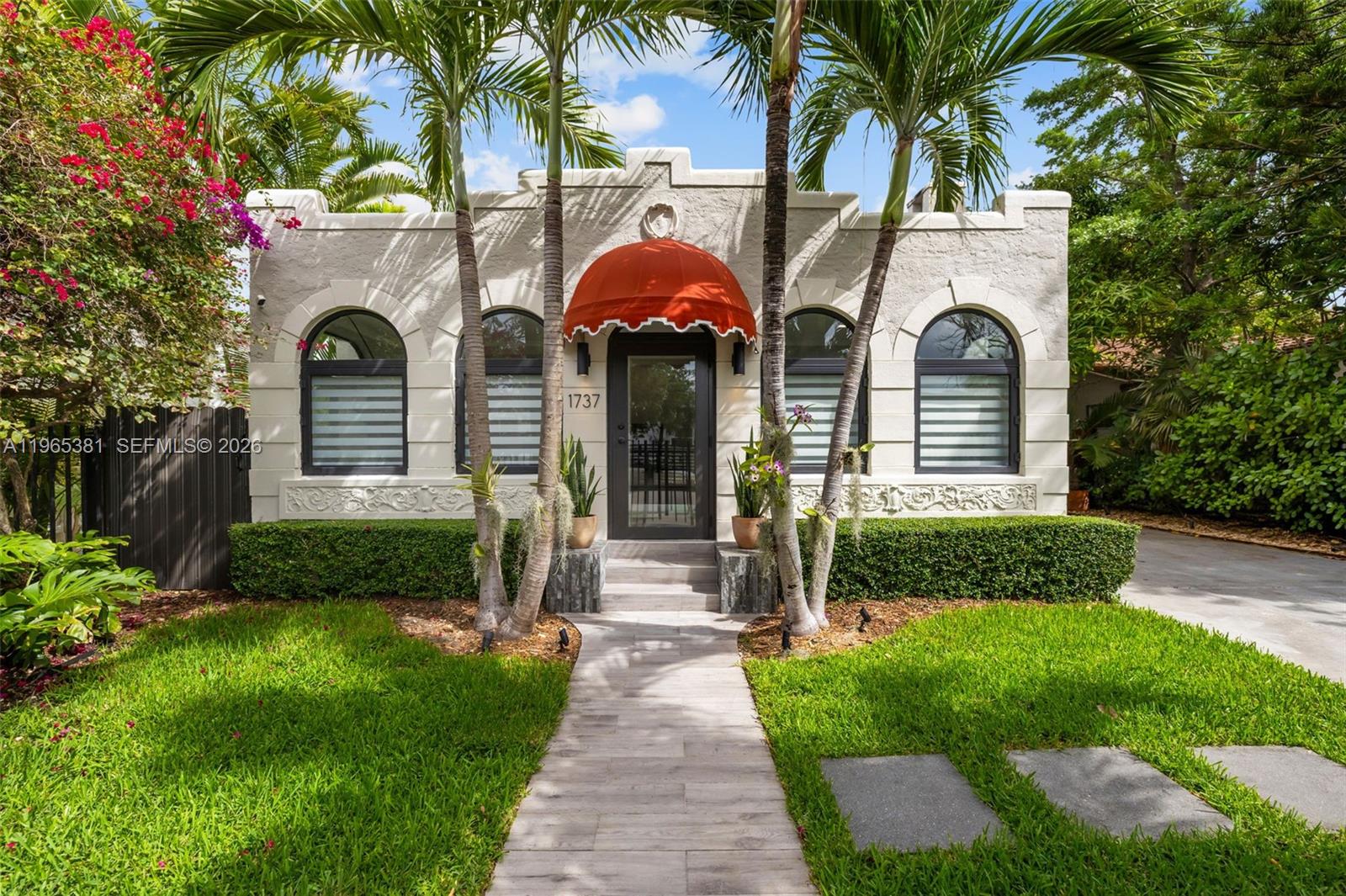 1737 SW 10th St