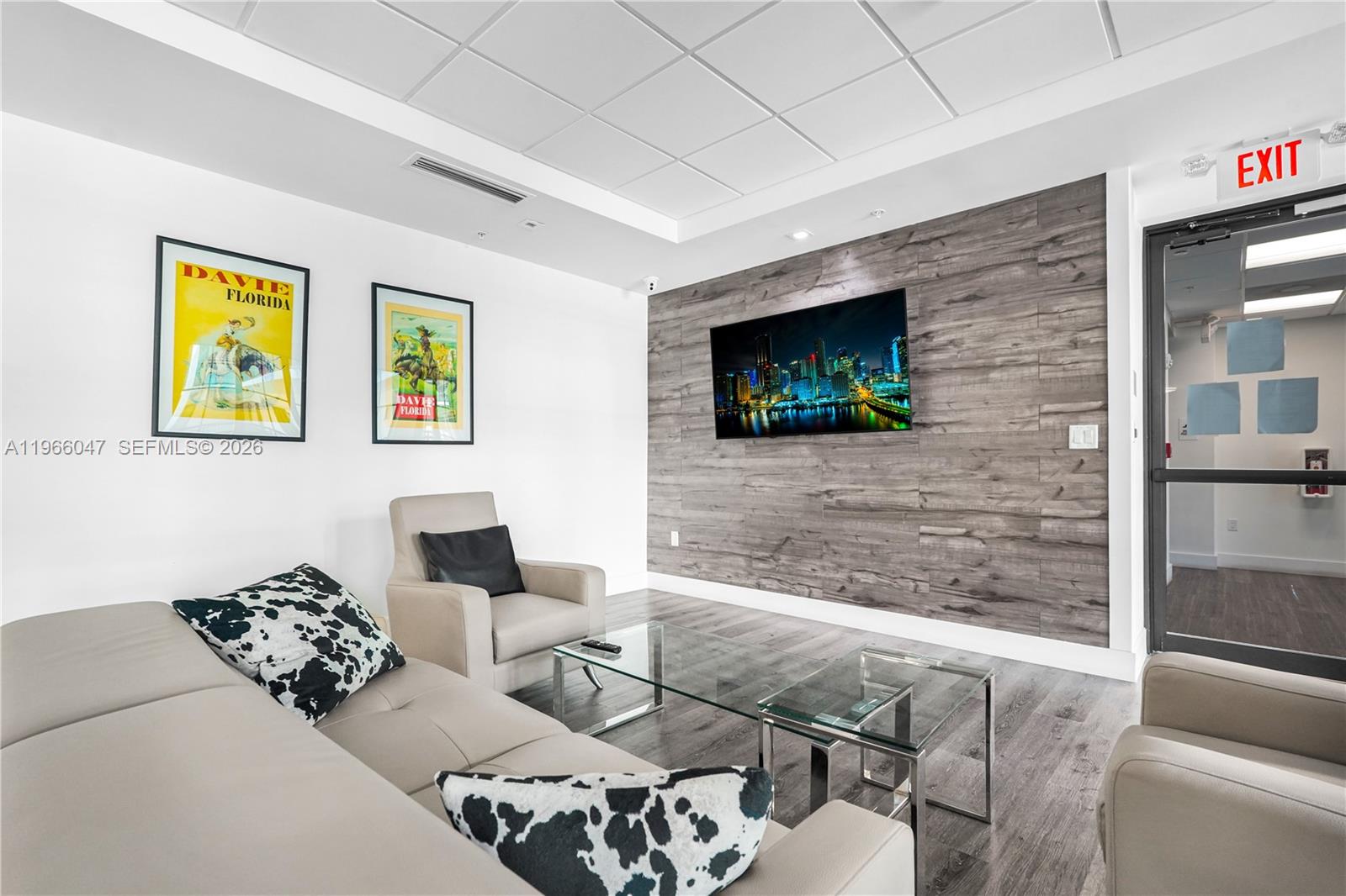 4100 SW 64th Ave # 211