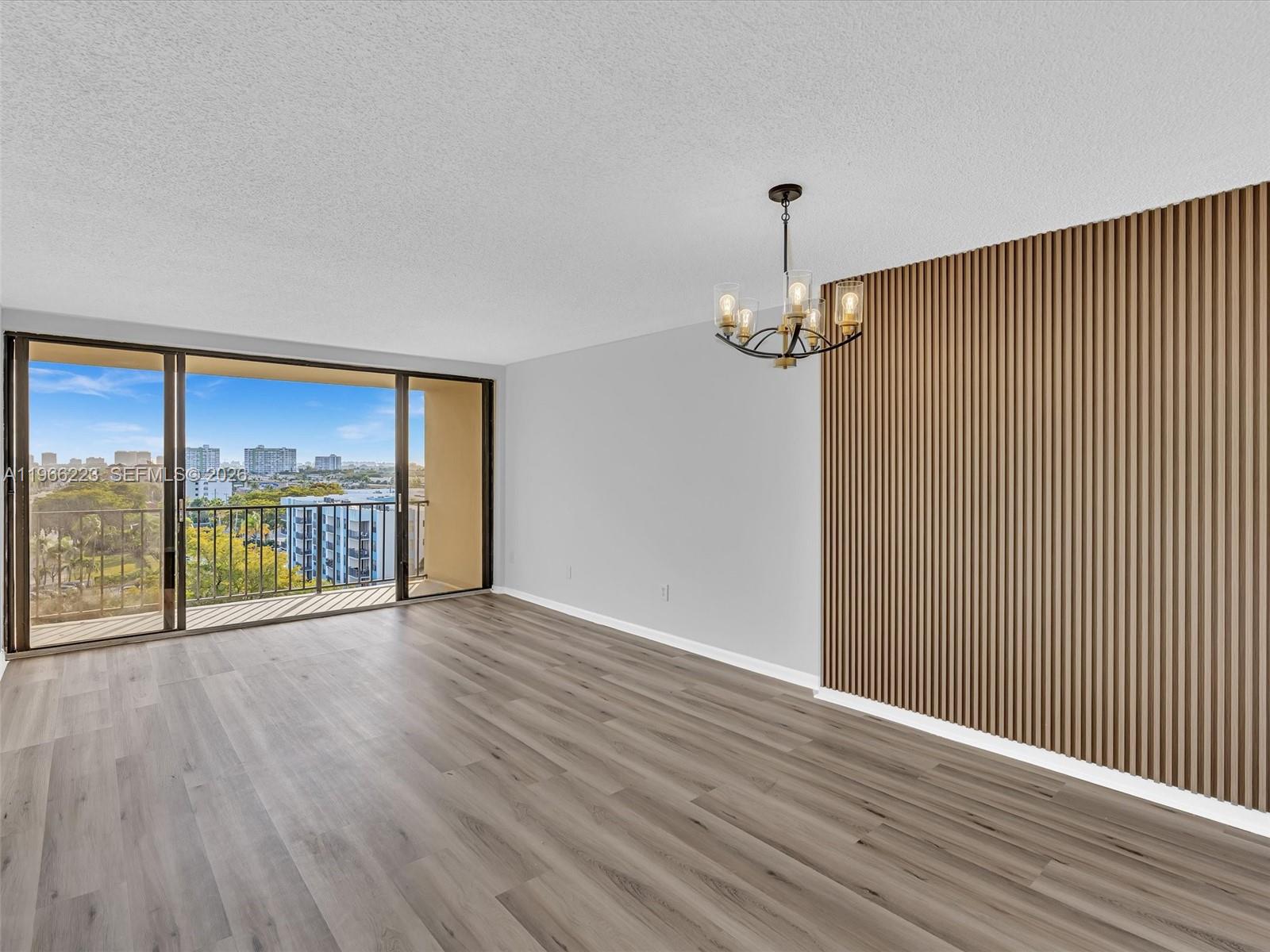 1470 NE 123rd St # A813