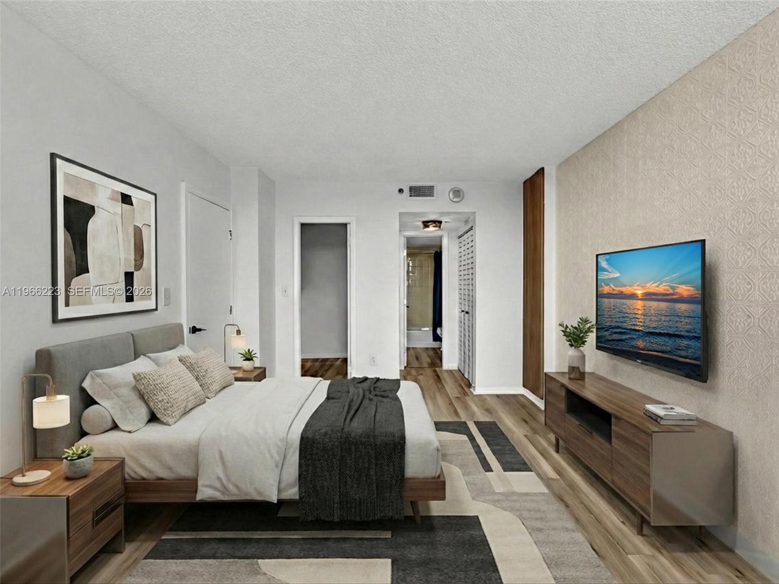 1470 NE 123rd St # A813