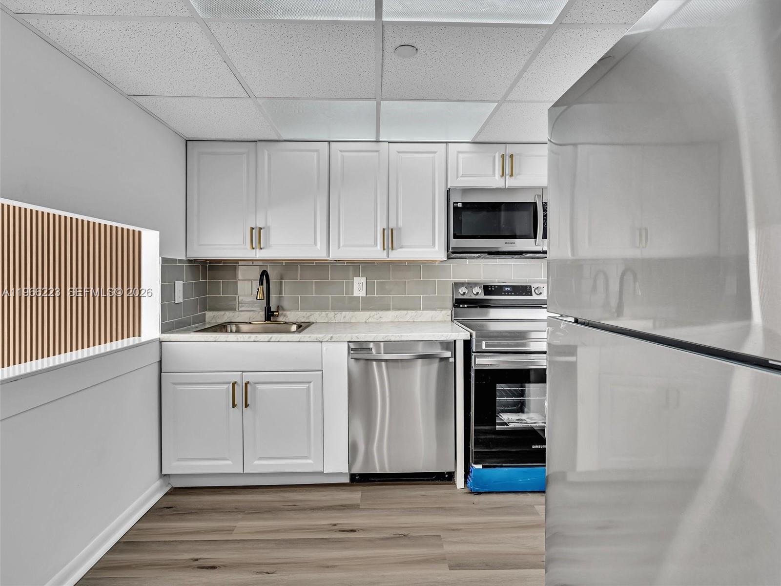 1470 NE 123rd St # A813