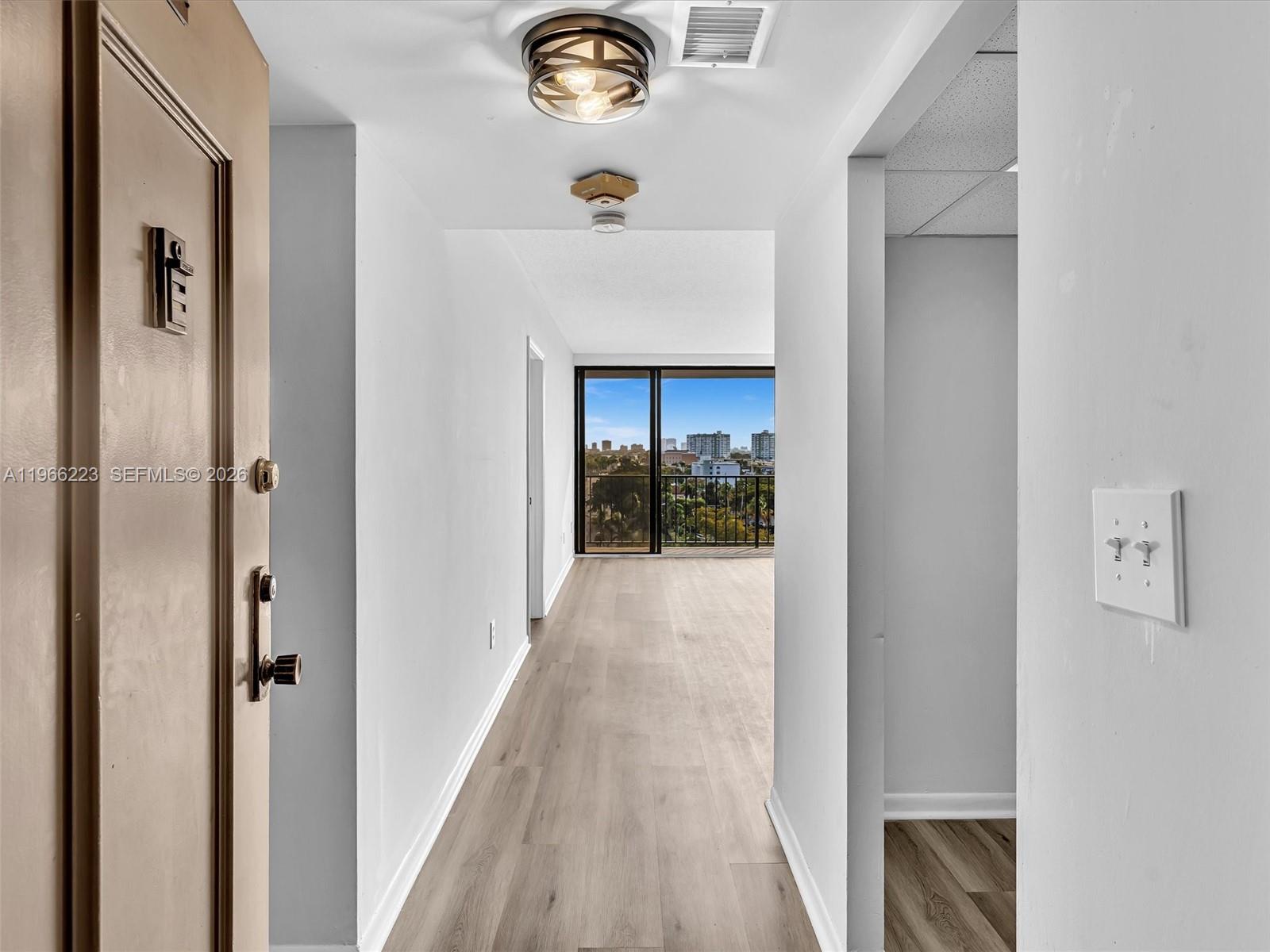 1470 NE 123rd St # A813