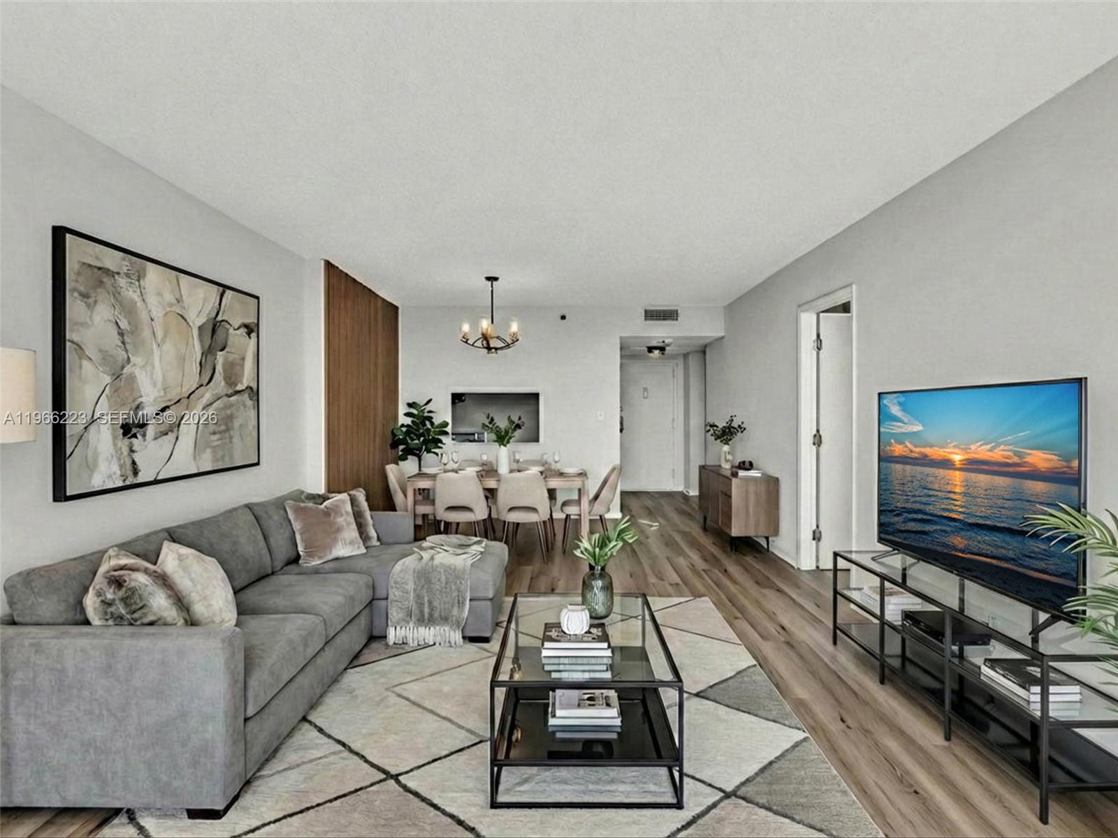 1470 NE 123rd St # A813