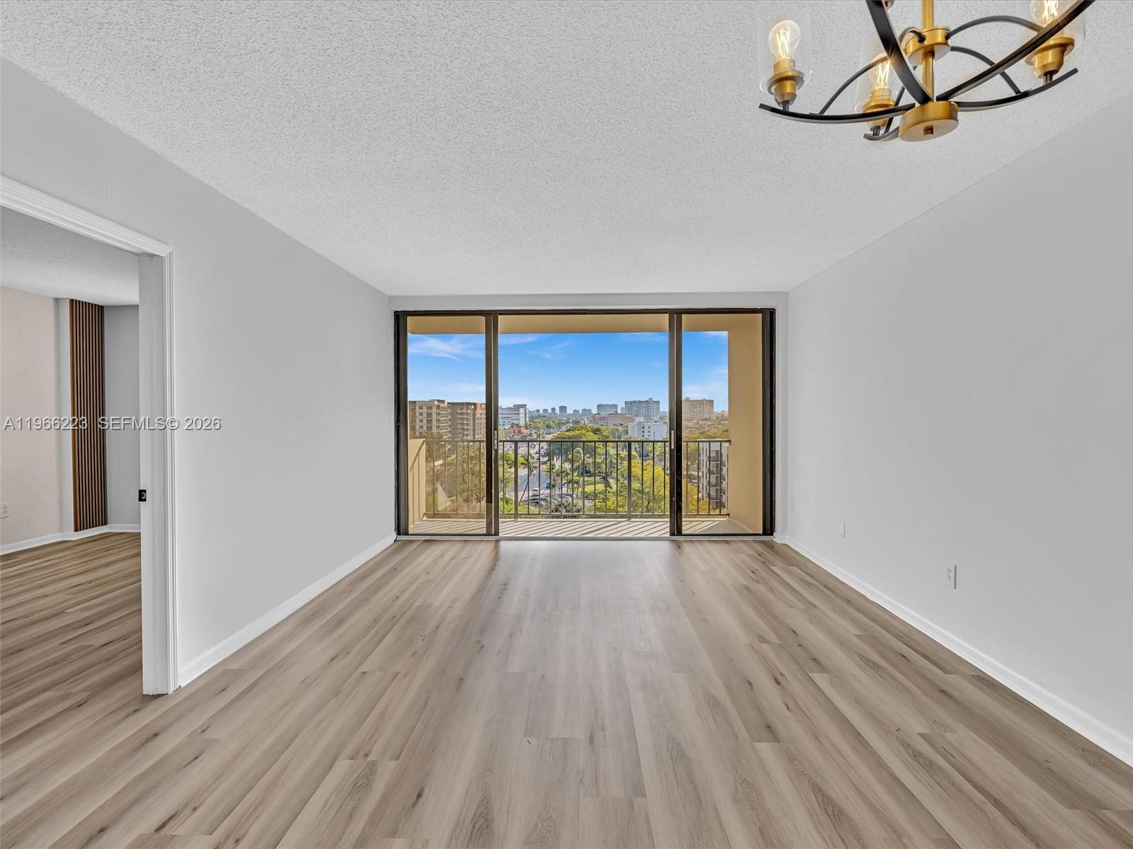 1470 NE 123rd St # A813