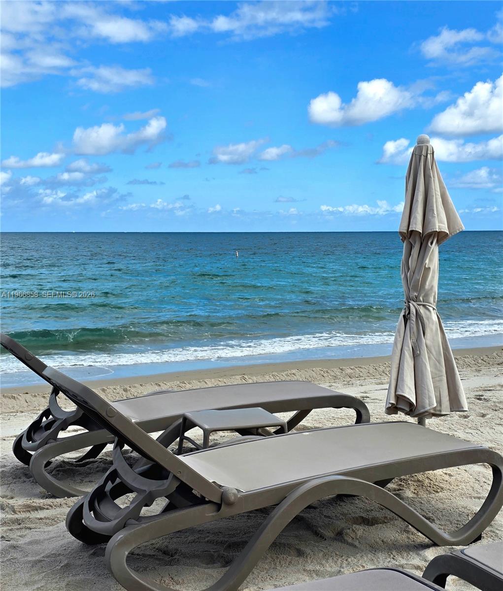 10175 Collins Ave # 208