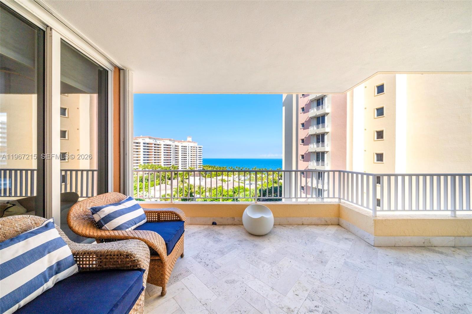 789 Crandon Blvd # 1001