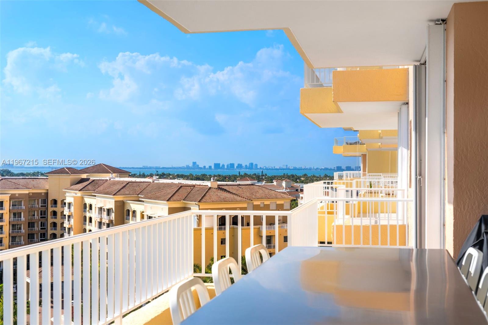 789 Crandon Blvd # 1001