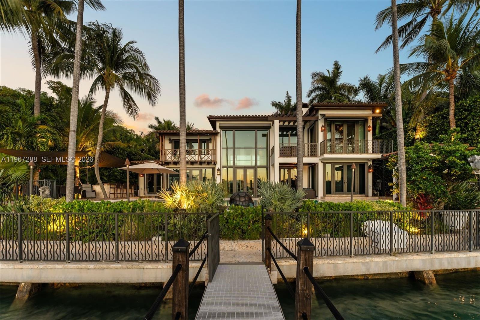 34 W DILIDO DR