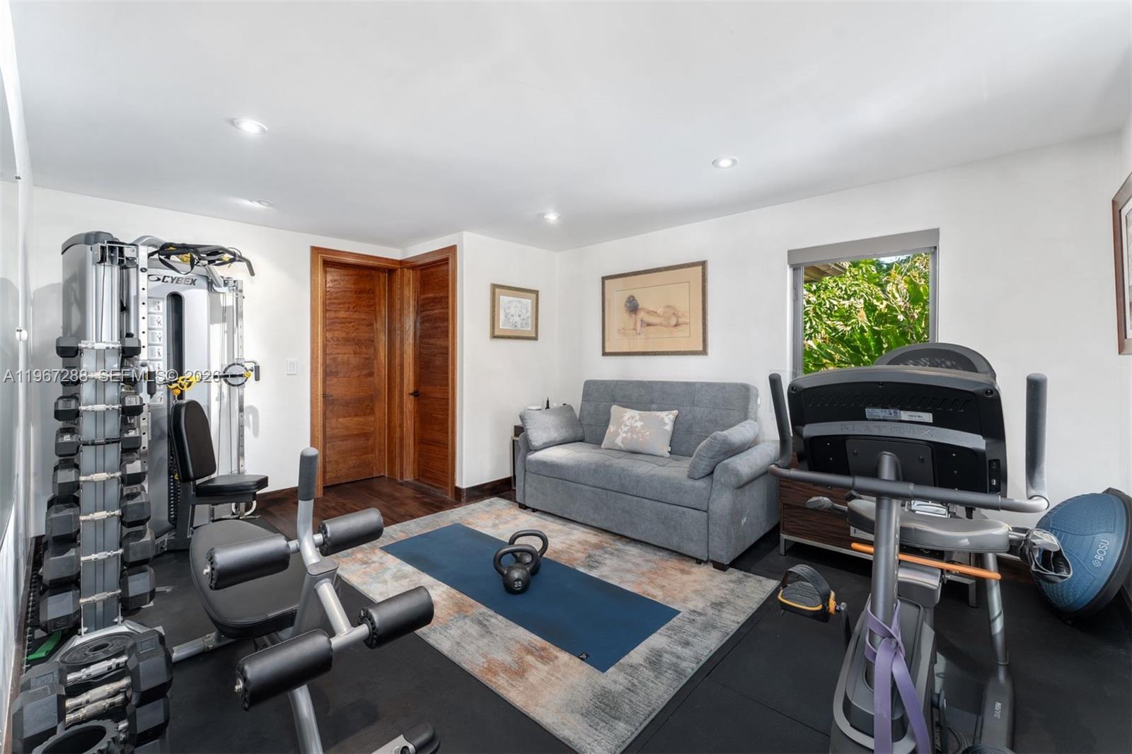 34 W DILIDO DR